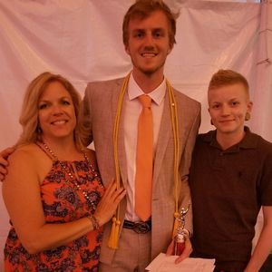 Meet your Posher, Linda